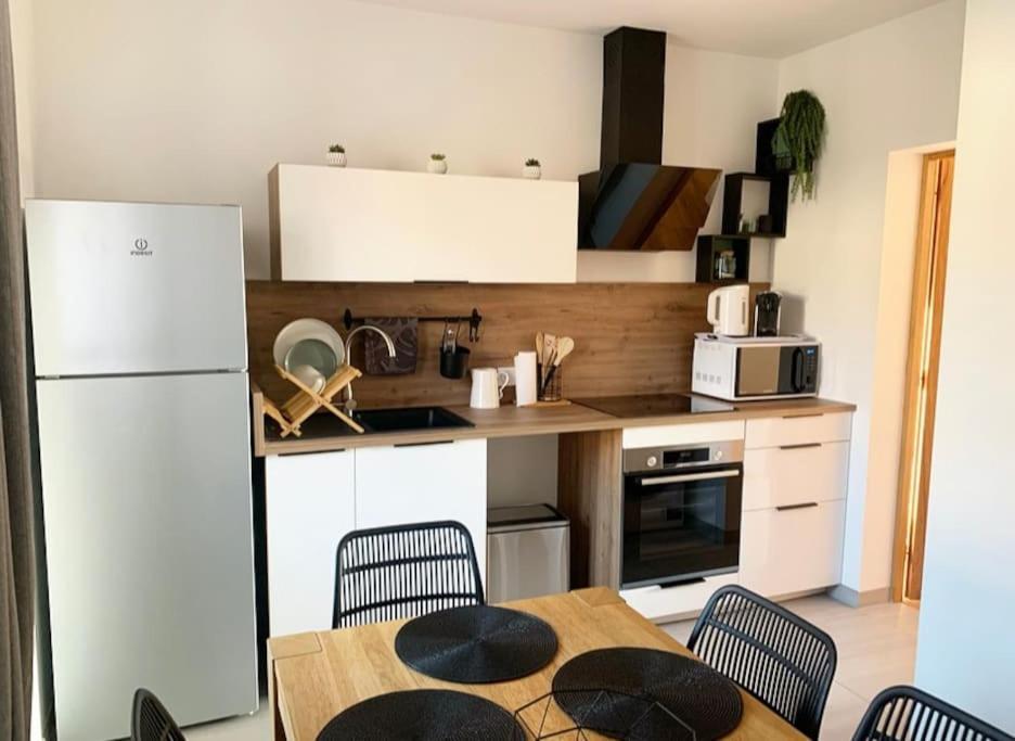 Maison Climatisee Toute Equipee Montchanin Εξωτερικό φωτογραφία